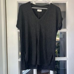 Lou and Grey vneck tunic comfy top, short sleeved size Med